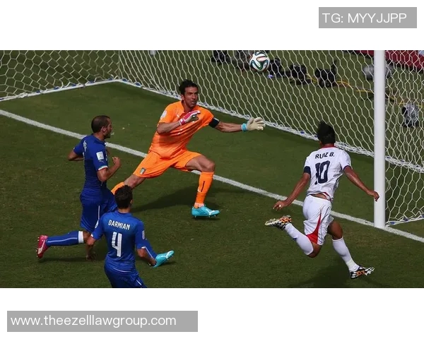 英格兰与哥斯达黎加激战正酣争夺世界杯晋级名额的关键对决