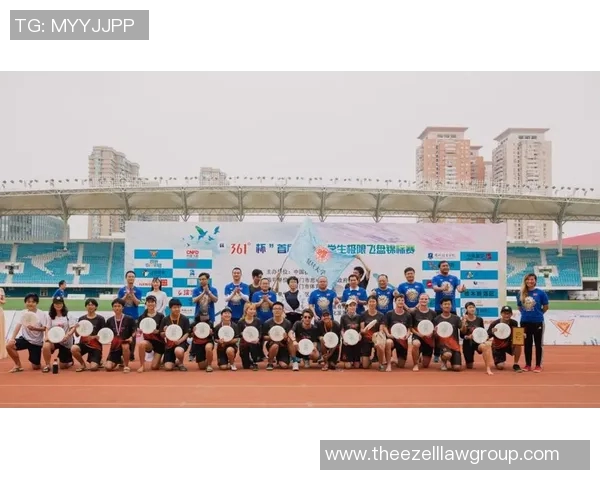 上海飞盘队在极限运动联赛中以56分稳居积分榜首位